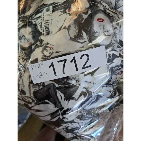 Marilyn Monroe Print Kimono Robe With Belt & Red Piping Norma Jeane - Picture 10 of 10